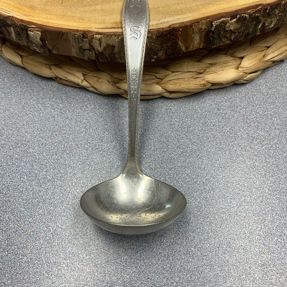 Silver ladle Spoon with Classic Design 1847 Rogers Bros.